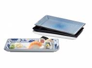 2 plateaux à sushis