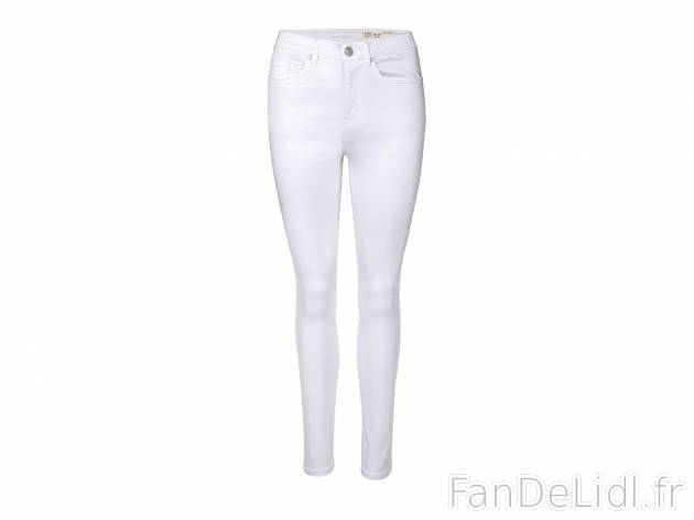 Jean super skinny , prezzo 11.99 € 
- Ex. 64 % Lyocell (TENCEL®), 34 % coton ...