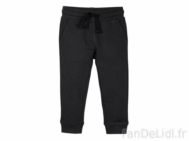 Pantalon molletonné garçon , prezzo 5.49 € 
- Ex. 80 % coton et 20 % polyester
- ...