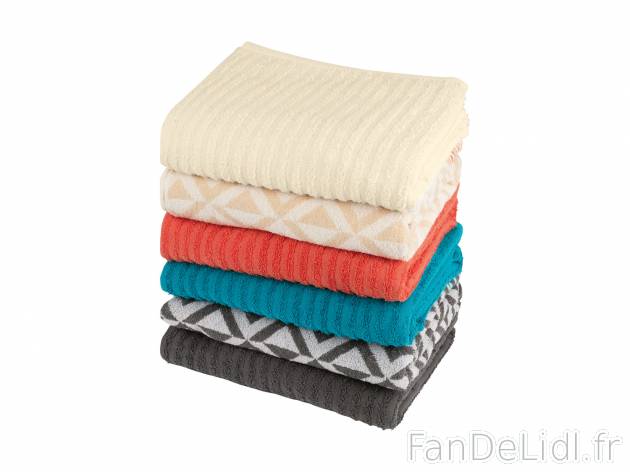 Serviettes éponge , le prix 5.99 € 
- 100 % coton
- Au choix : 2 serviettes ...