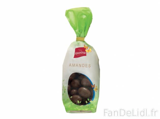 Amandes enrobées de chocolat , prezzo 1.99 € per 200 g au choix, 1 kg = 9,95 ...