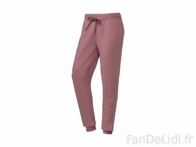 Pantalon molletonné fille , le prix 7.89 € 
- Ex. 65 % polyester et 35 % coton
- ...