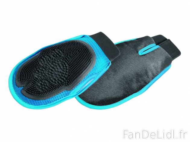 Peigne ou gant de brossage pour animaux , prezzo 3.99 € per L&apos;unité ...