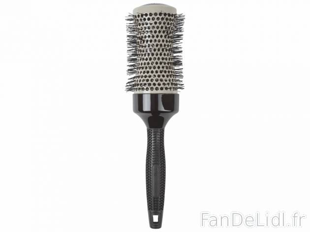 Brosse à cheveux , prezzo 2.99 EUR 
Brosse à cheveux 
- Brosse ronde : corps ...