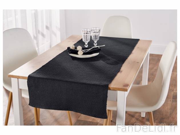 Chemin ou sets de table , le prix 5.99 &#8364; 
- Production sur des lieux de ...