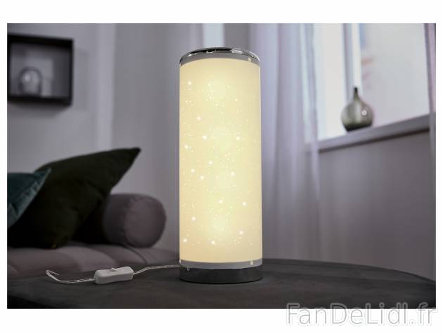 Lampe de table LED , le prix 9.99 € 
- Pour un éclairage homogène sans éblouissement
- ...