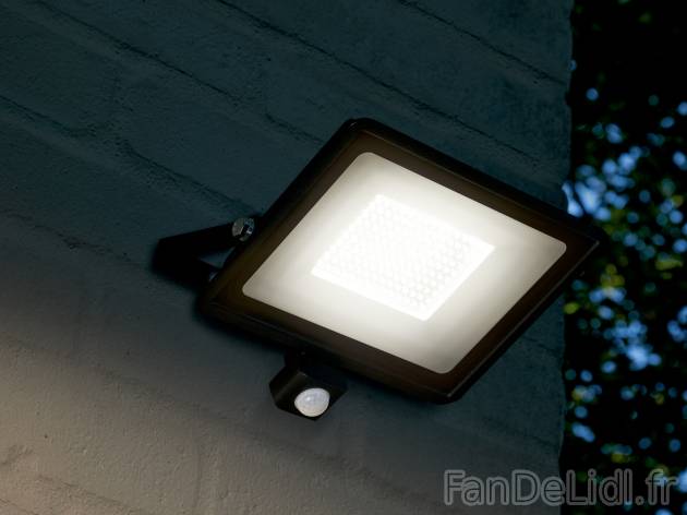 Projecteur extérieur LED , le prix 21.99 &#8364; 
- Env. 10 000 lm
- Mettez ...