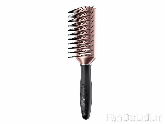 Brosse à cheveux , le prix 1.99 € 
- Corps en métal avec revêtement en céramique
- ...