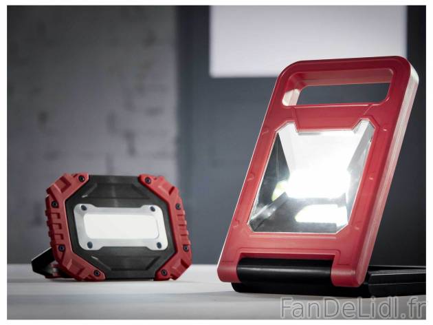 Projecteur LED COB , le prix 7.99 € 
- Env. 500 ml
- 3 modes de fonctionnement ...