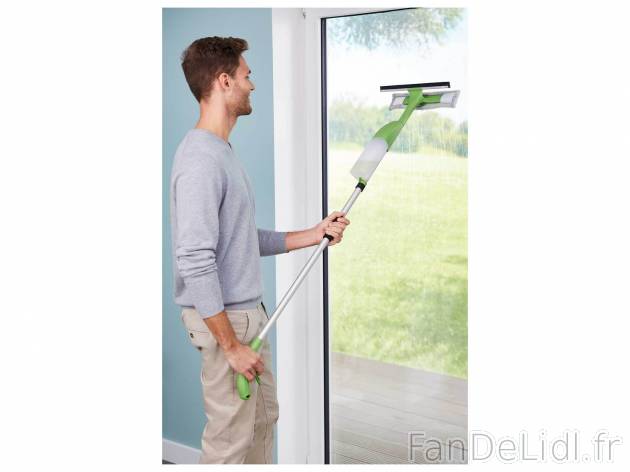 Nettoyeur de vitres avec pulvérisateur , le prix 9.99 € 
- Augmente la portée ...