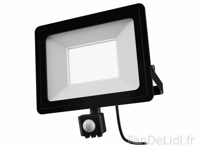 Projecteur extérieur LED , le prix 22.99 &#8364; 
- 10 000 lm - 100 W
- Dur&eacute;e ...