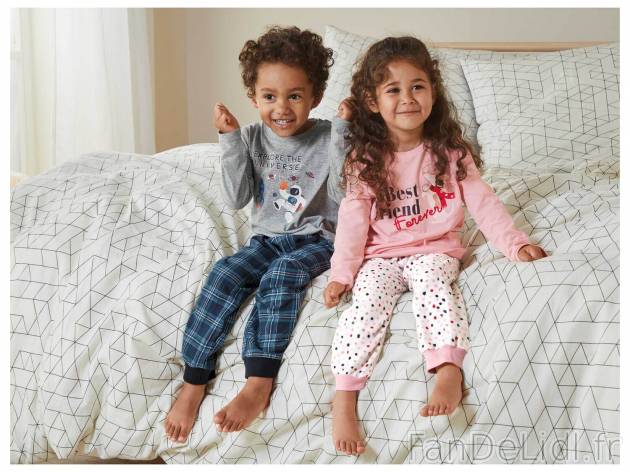 Pyjama enfant , le prix 6.99 &#8364; 
- Au choix :
- Pyjama fille : du 2/4 ans ...