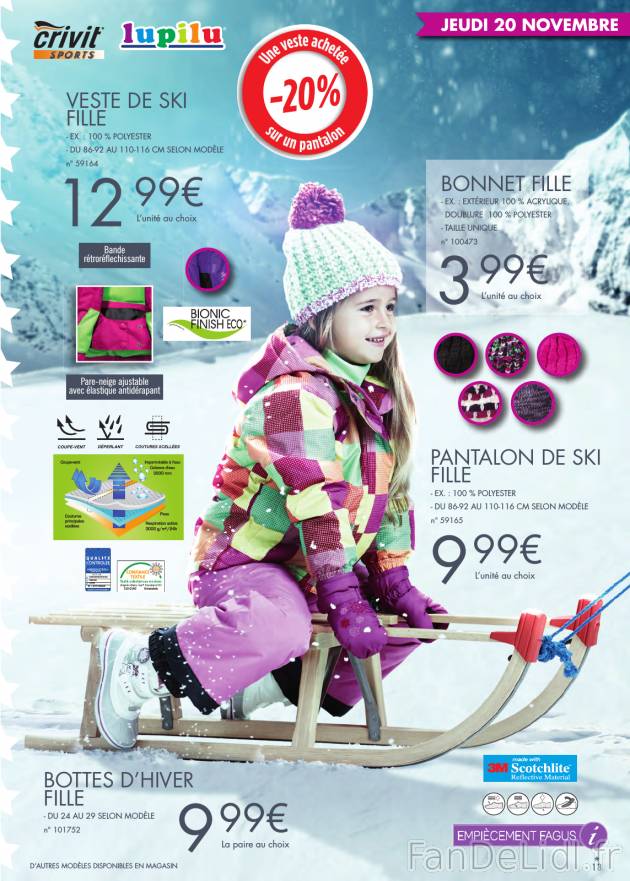 Bonnet fille, panatalon de ski, veste de ski et bottes d&#039;hiver sont indispensable ...