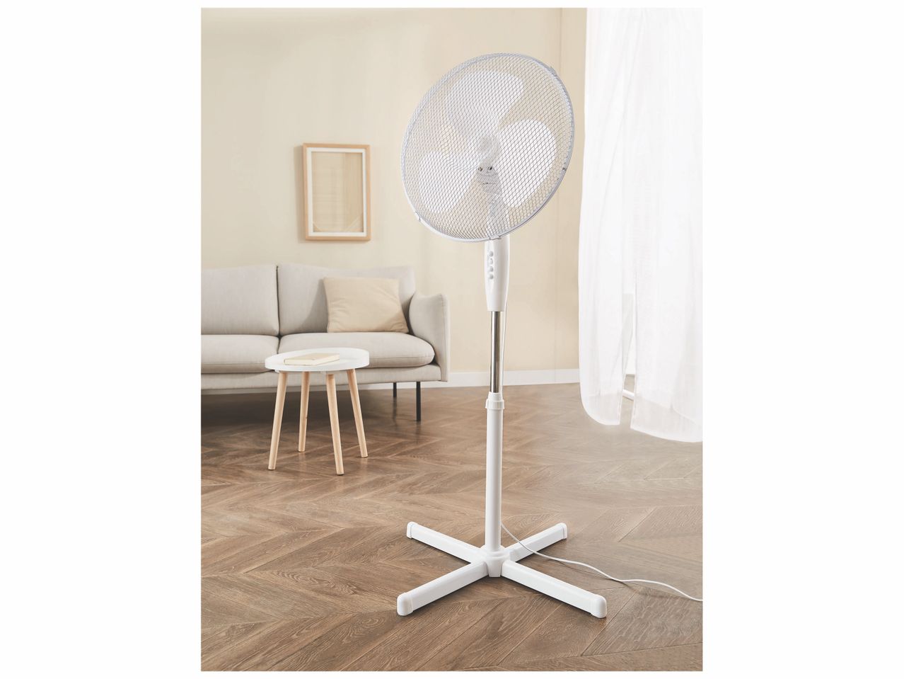 Ventilateur sur pied , prezzo 24.99 EUR 
Ventilateur sur pied 
- Réglage en hauteur ...