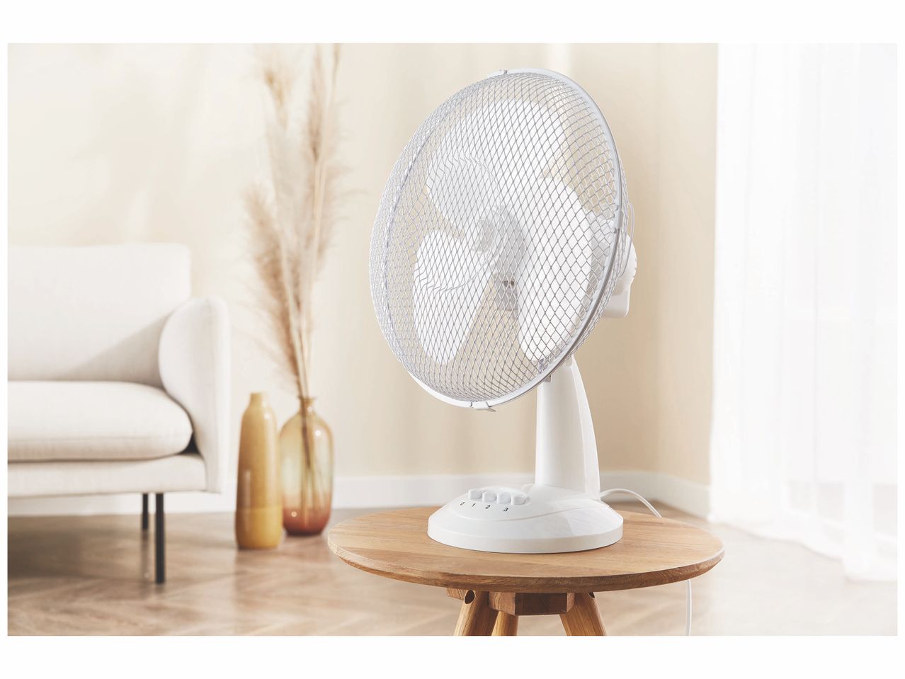 Ventilateur de table , prezzo 21.99 EUR 
Ventilateur de table 
- 40 W
- Oscillation ...