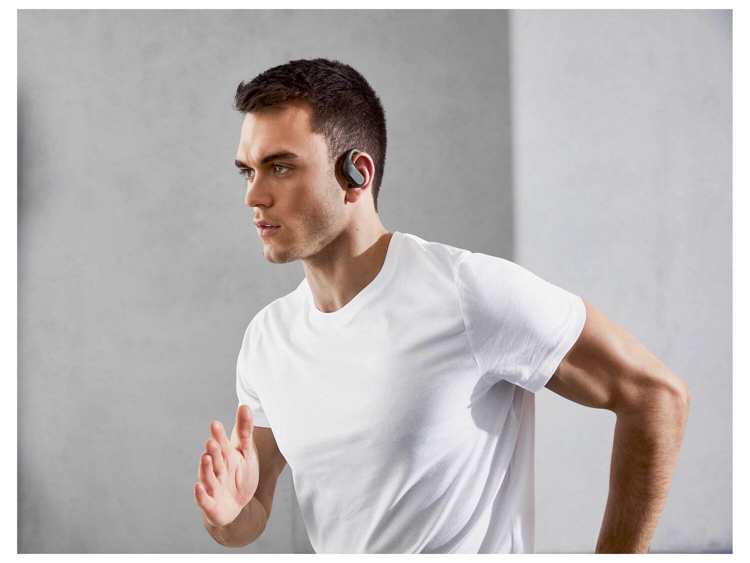 Écouteurs intra-auriculaires Bluetooth avec étui de , le prix 19.99 € 
- Quantités ...