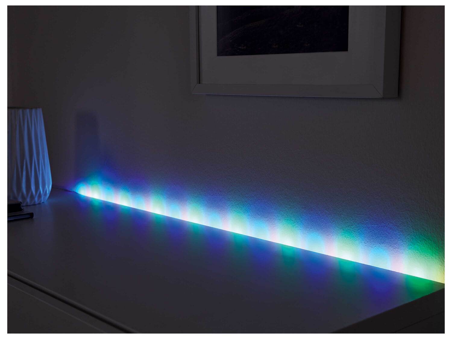 Ruban LED , le prix 6.99 € 
- Au choix :
- 32 LED basse consommation de couleur ...