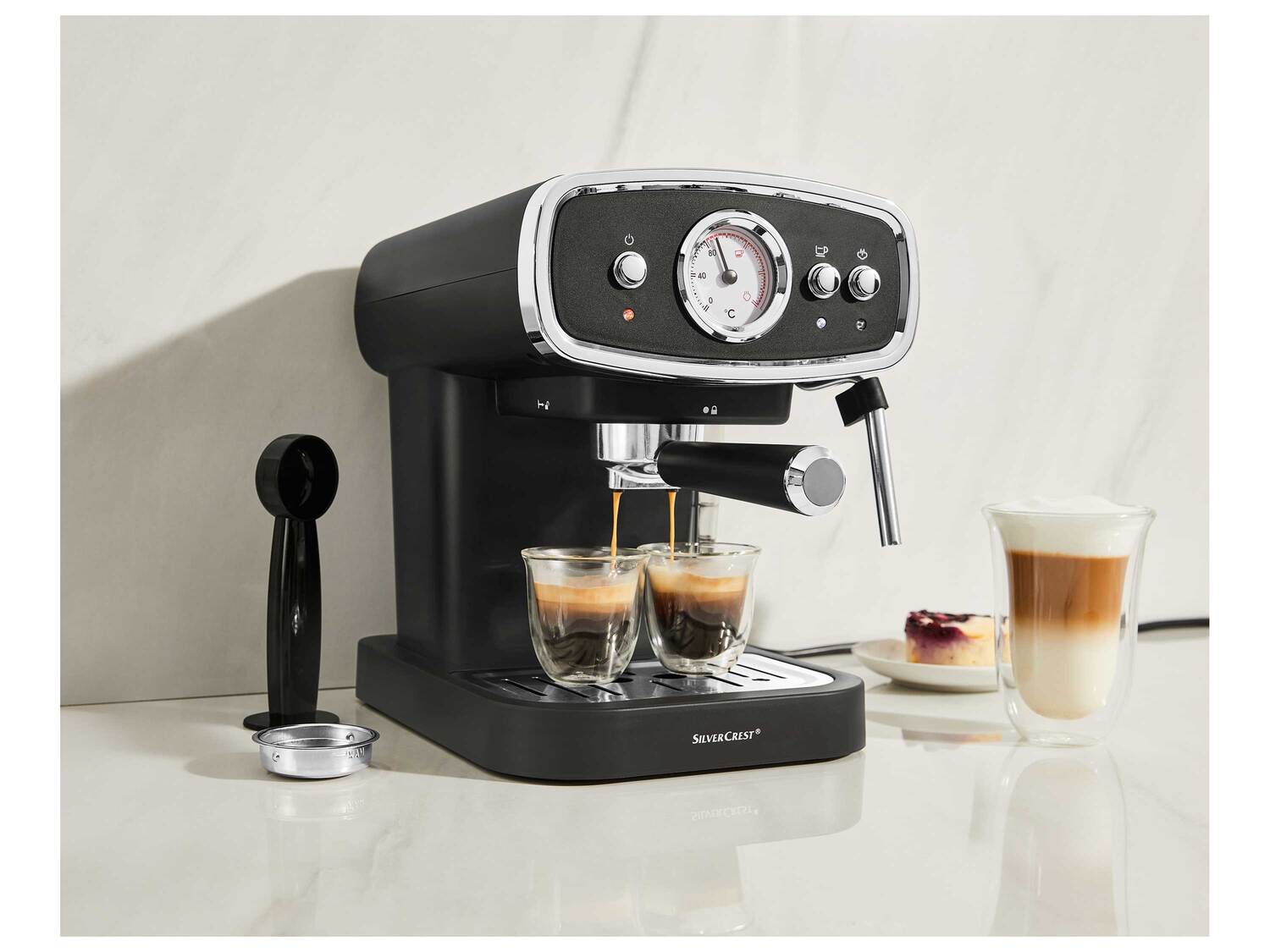 Machine à expresso , le prix 79.99 €
- 1 050 W
- Max. 1,2 L
- Pour des expressos ...