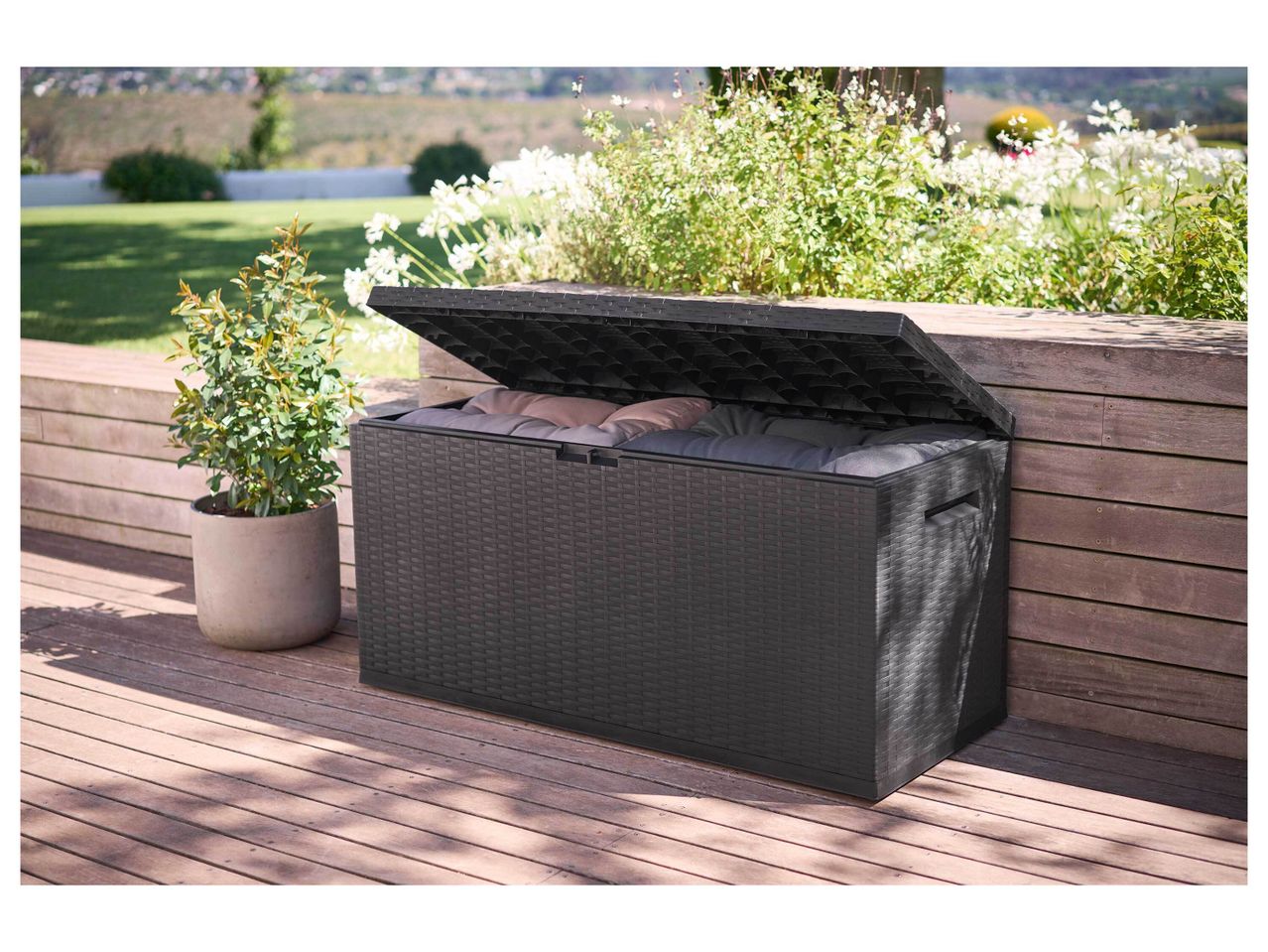 Coffre de rangement , prezzo 34.99 EUR 
Coffre de rangement 
- Env. 119 x 58,5 x ...