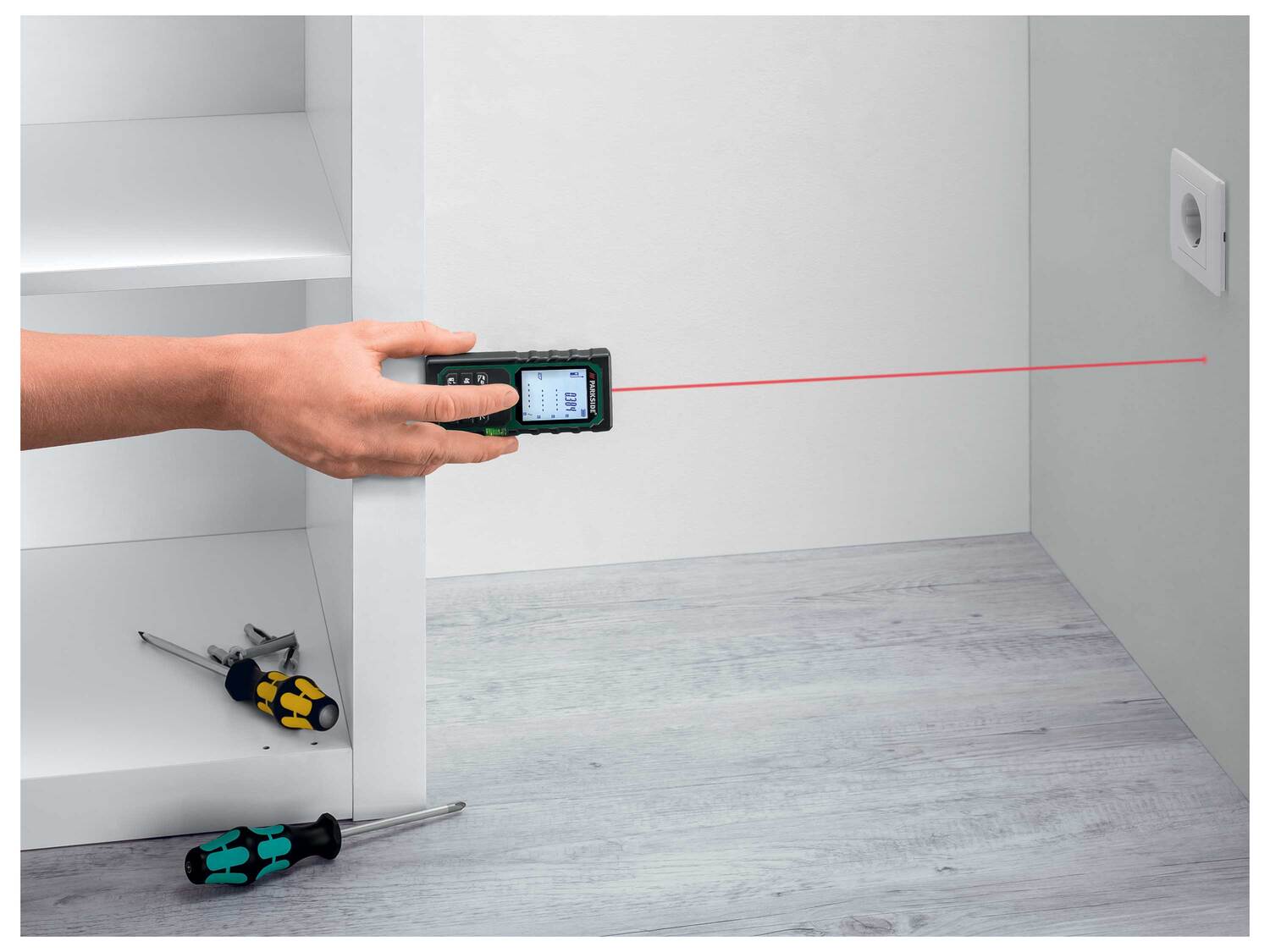Télémètre laser , le prix 24.99 € 
- Pour mesurer précisément les distances, ...