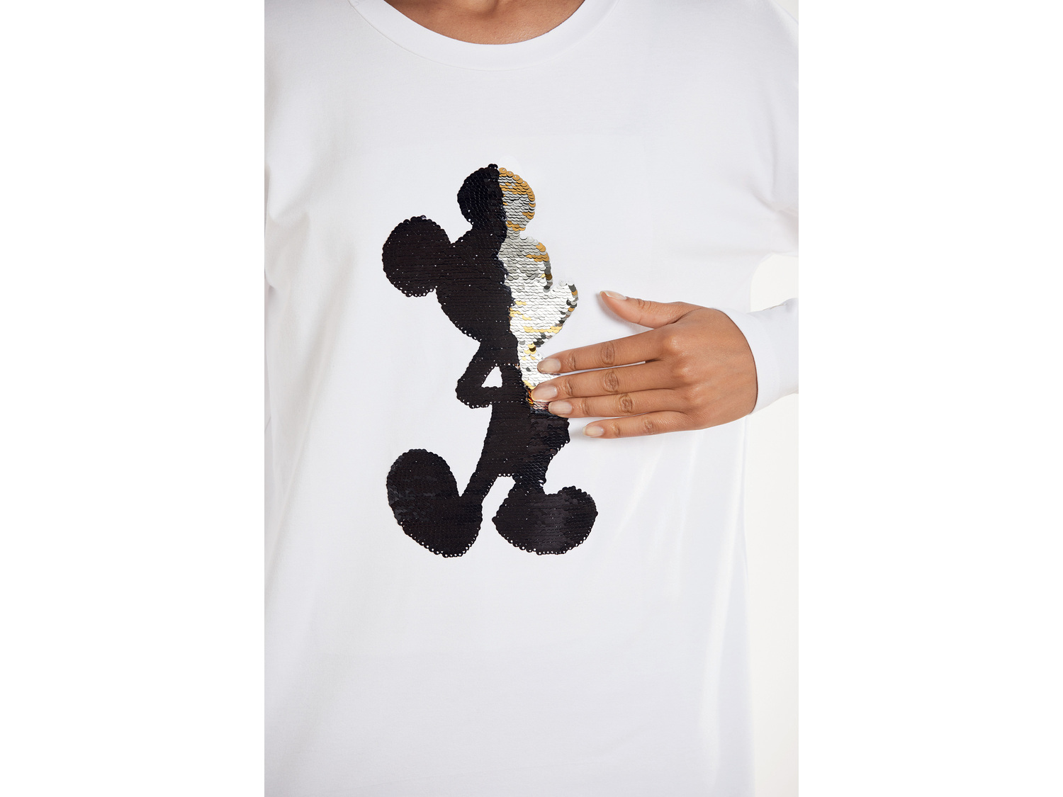 T-shirt manches longues Disney , le prix 8.99 € 
- Ex. 95 % coton et 5 % élasthanne ...