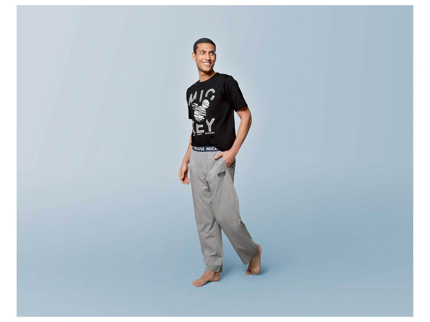 Pyjama licence , le prix 9.99 € 
- Du S au XL selon modèle
- Ex. 100 % coton
- ...