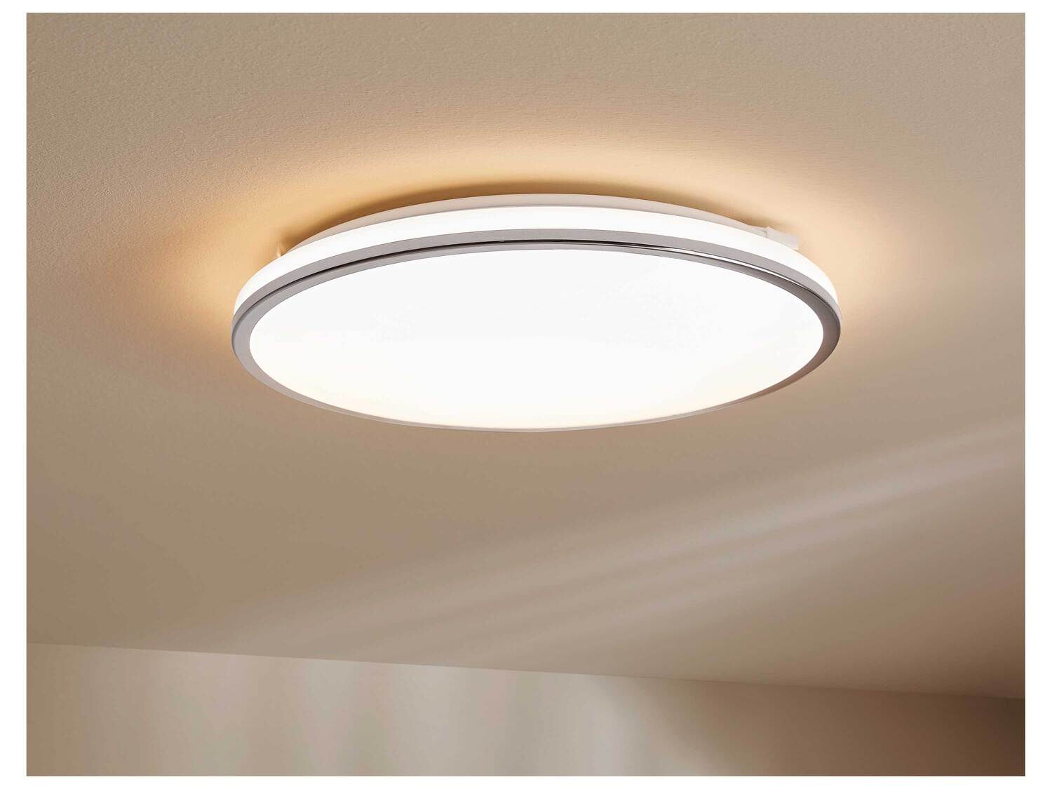 Plafonnier ou applique à LED , le prix 14.99 € 
- Au choix :
- Cadre aspect ...