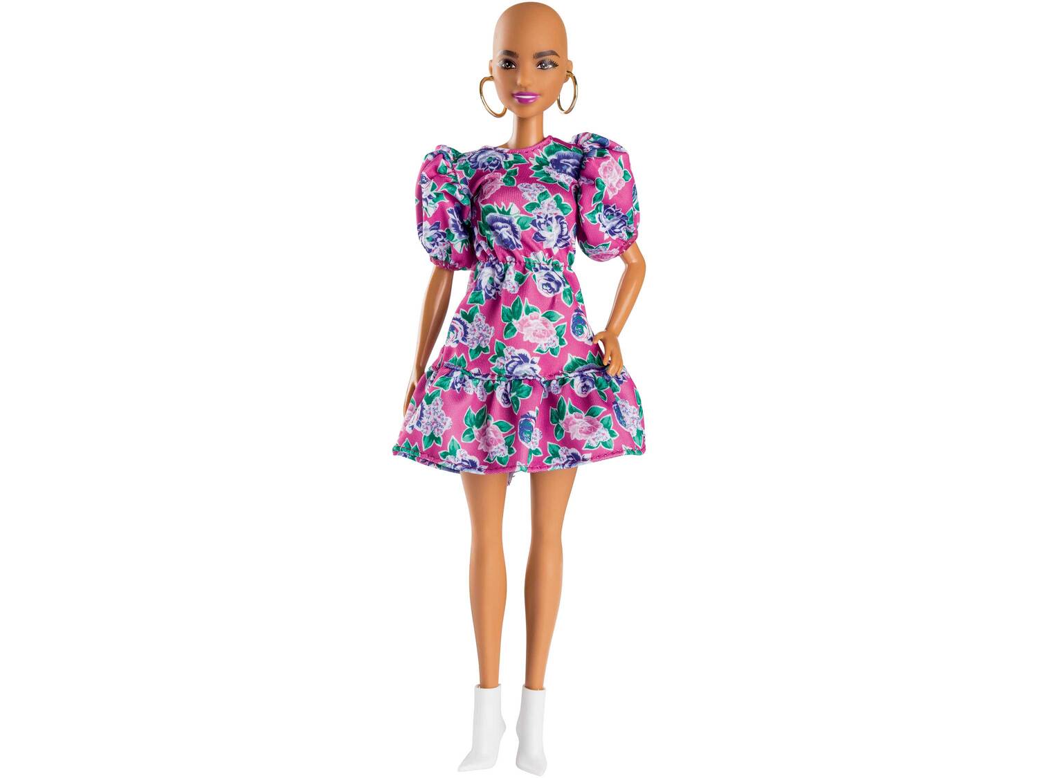 Barbie ou Ken Fashionistas , le prix 9.99 € 
- Chaque poupée arbore un LOOK ...
