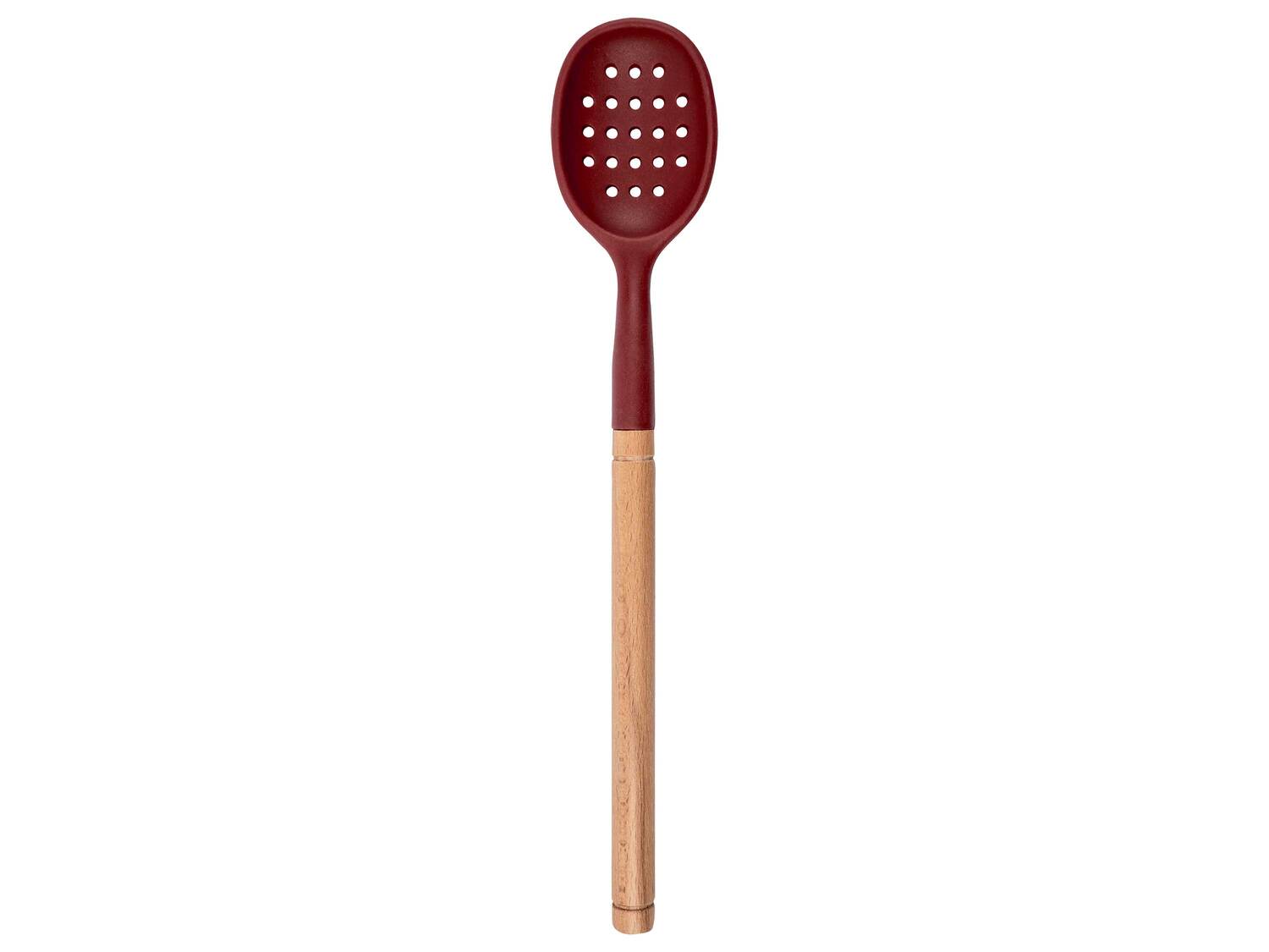 Ustensile de cuisine , le prix 2.49 &#8364; 
- Au choix : Pinceau, ou Spatule ...